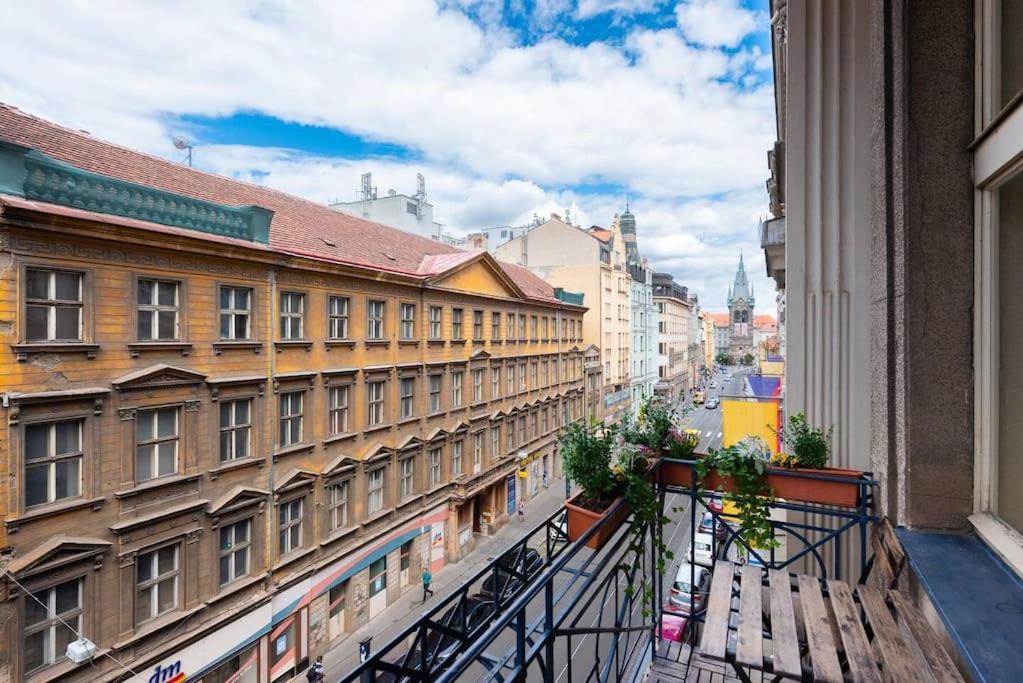 פראג Spacious Apartment With Balcony At Wenceslas Sq מראה חיצוני תמונה